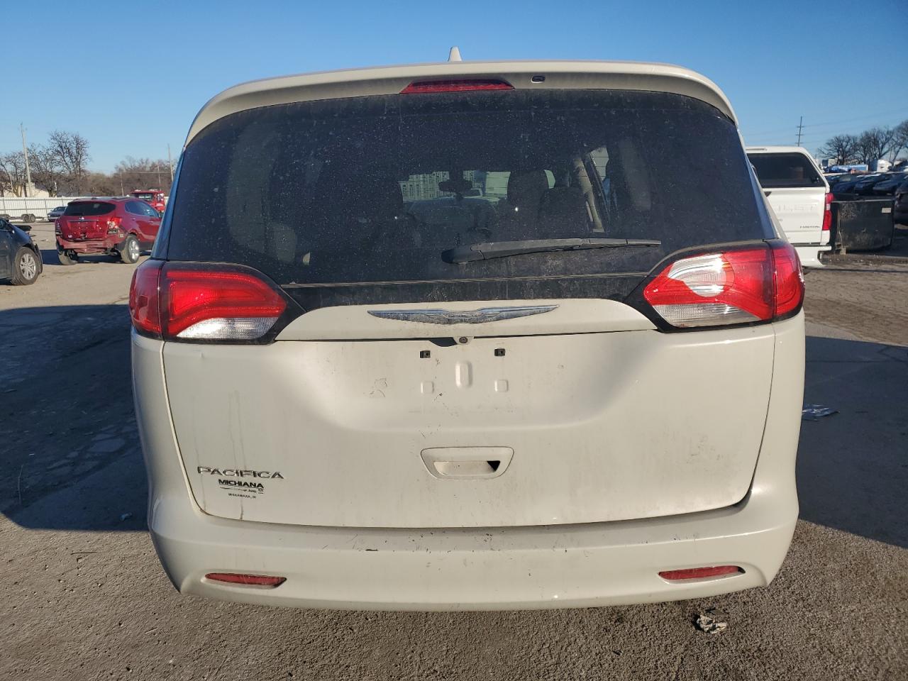 2017 Chrysler Pacifica VIN 2C4RC1DG4HR585324 Copart auction photo, all over damage thumbnail 6