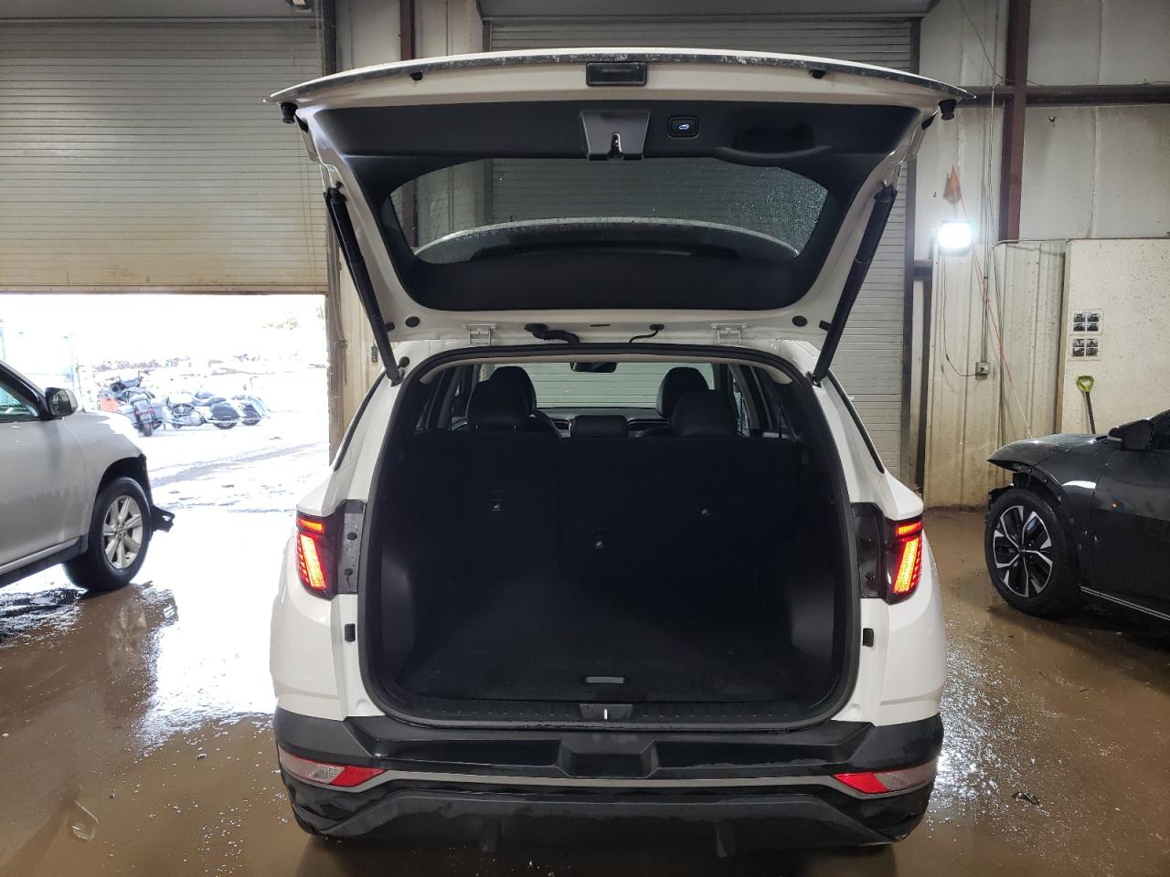 2023 Hyundai Tucson VIN 5NMJFCAE7PH291718 Copart auction photo, front end / side damage thumbnail 6