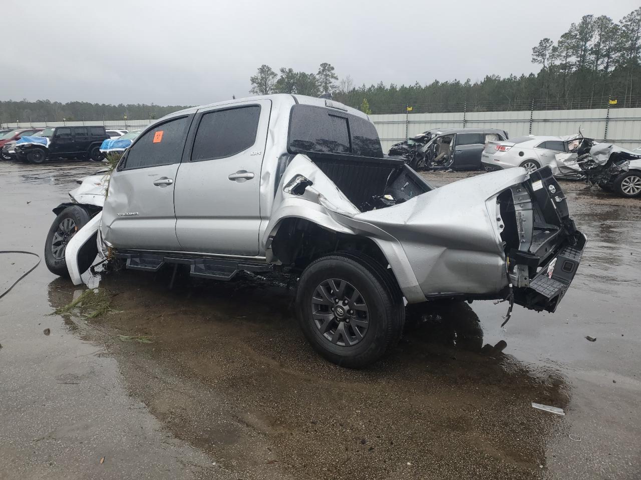 2022 Toyota Tacoma VIN 3TMCZ5AN9NM517425 Copart auction photo, rollover / all over damage thumbnail 2