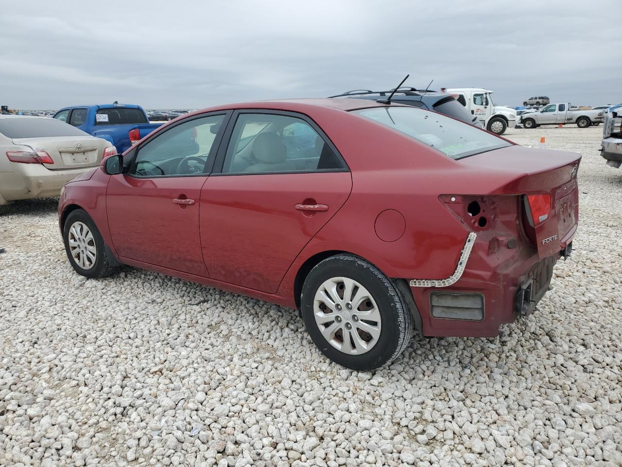 2011 KIA Forte VIN KNAFU4A25B5423875 Copart auction photo, rear end damage thumbnail 2