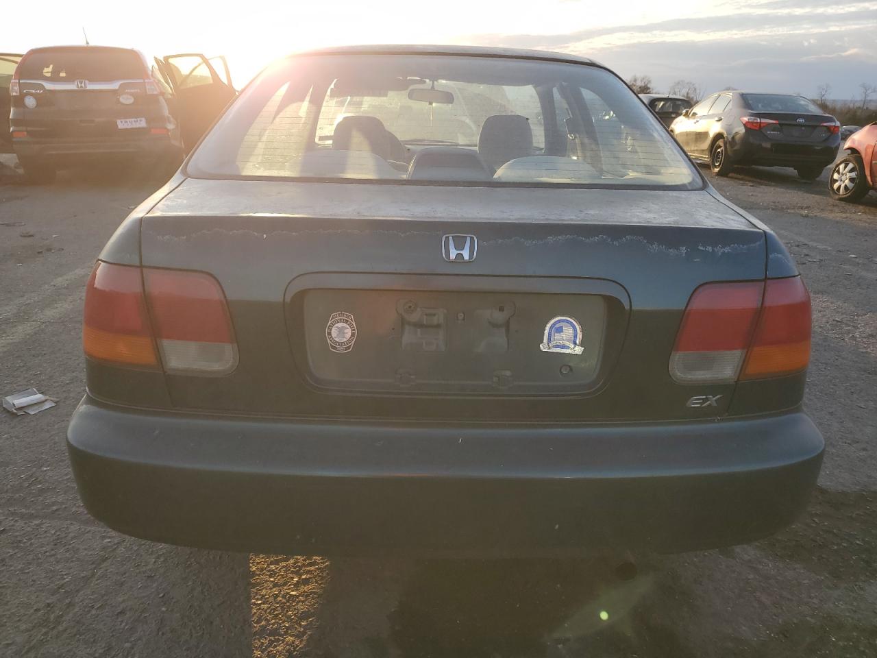 1998 Honda Civic VIN 2HGEJ8642WH603856 Copart auction photo, mechanical damage thumbnail 6