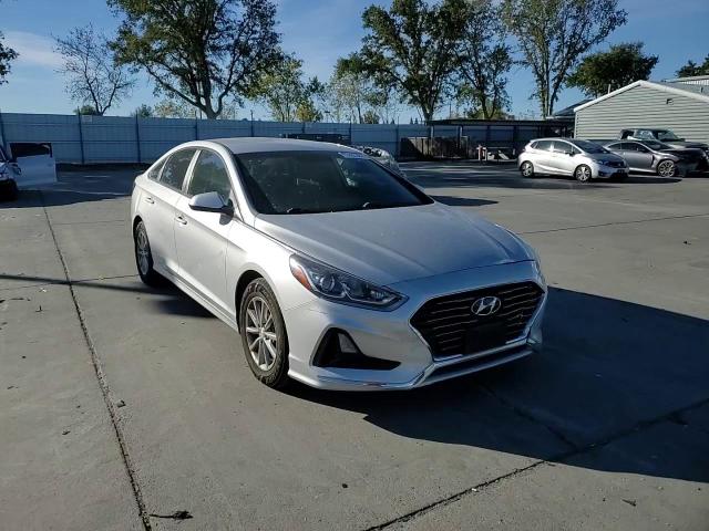 2019 Hyundai Sonata VIN 5NPE24AF5KH800356 Copart auction photo, front end / minor dent/scratches damage thumbnail 10