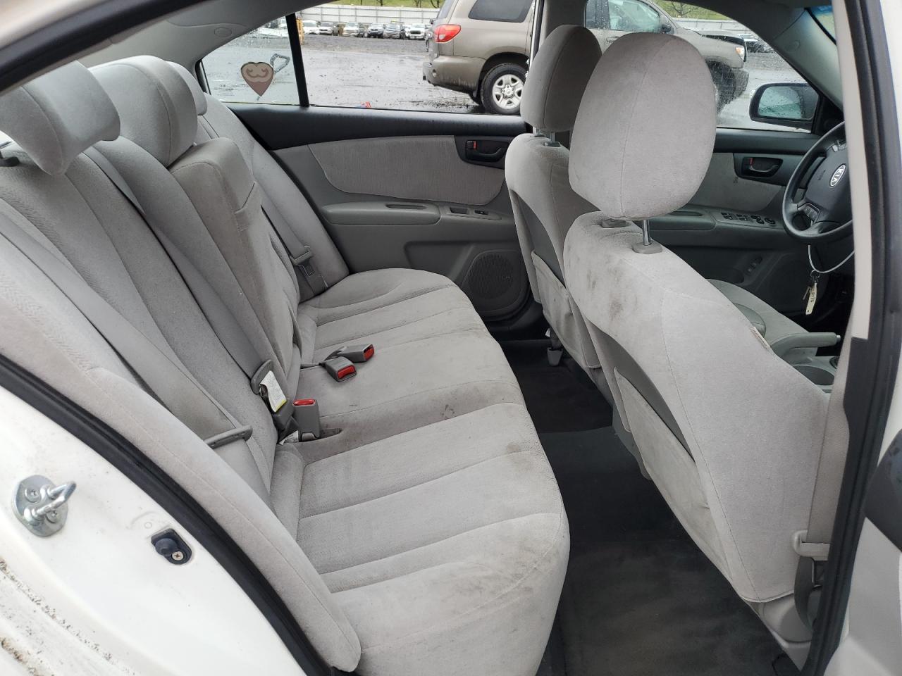 2009 KIA Optima VIN KNAGE228X95292770 Copart auction photo, side / vandalism damage thumbnail 10