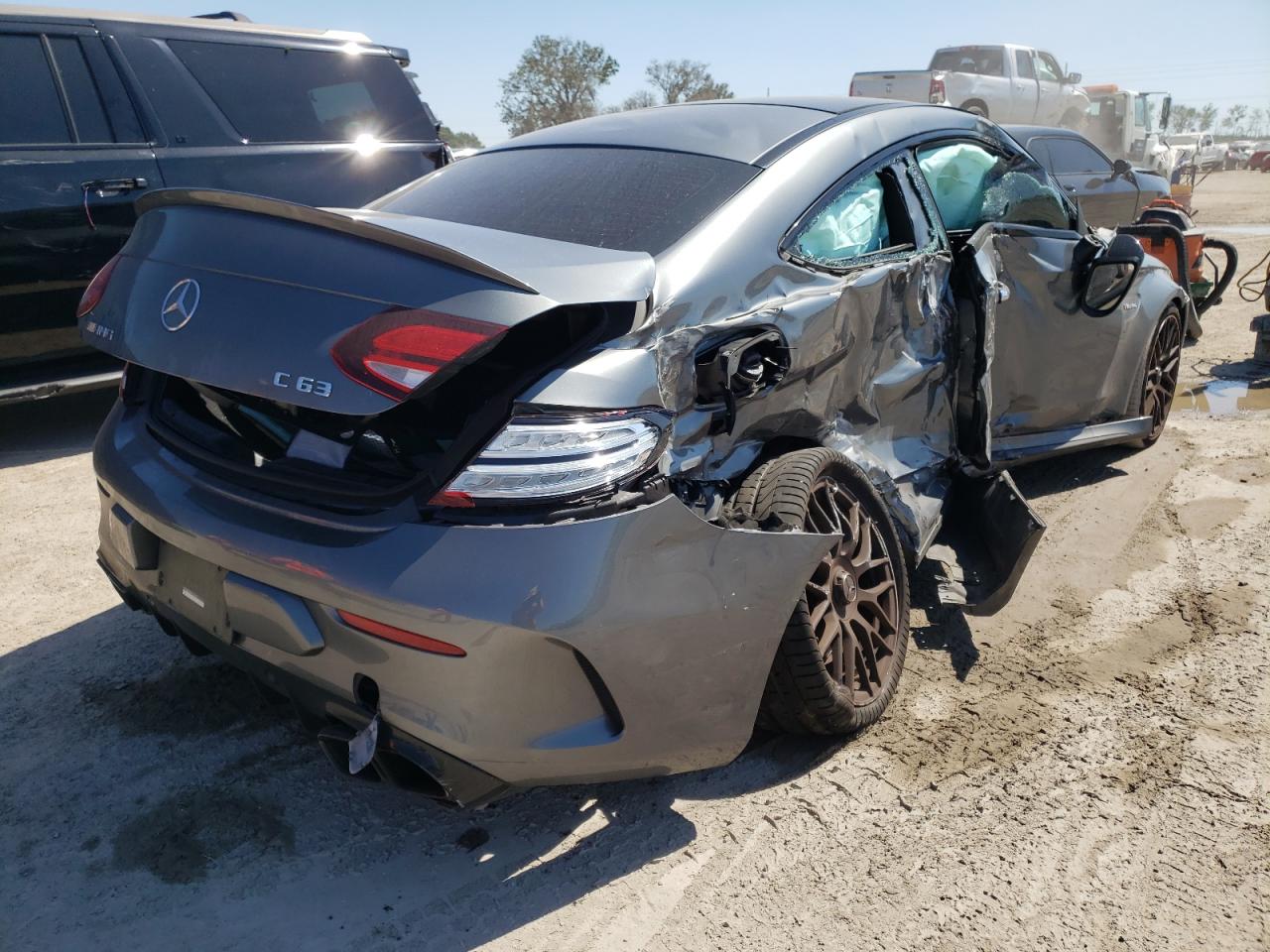 2019 Mercedes-Benz C-klasse VIN WDDWJ8GB5KF924162 Copart auction photo, all over / undercarriage damage thumbnail 4