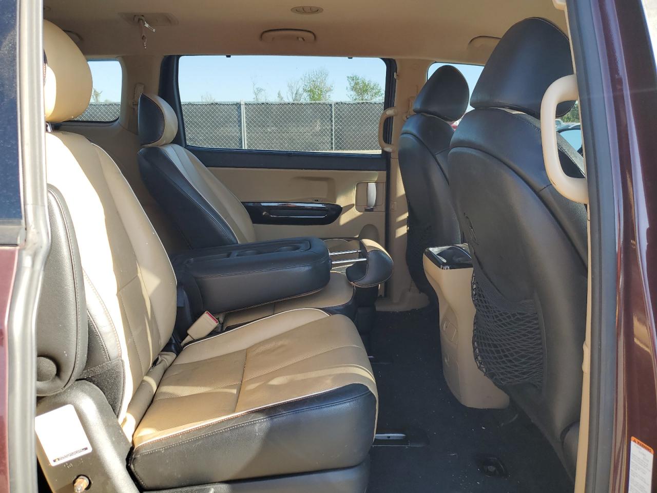 2015 KIA Sedona VIN KNDMC5C16F6020916 Copart auction photo, rear end damage thumbnail 11
