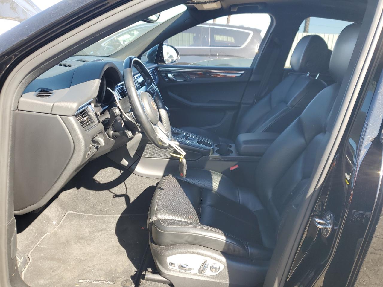 2018 Porsche Macan VIN WP1AB2A56JLB33428 Copart auction photo, minor dent/scratches / burn damage thumbnail 7