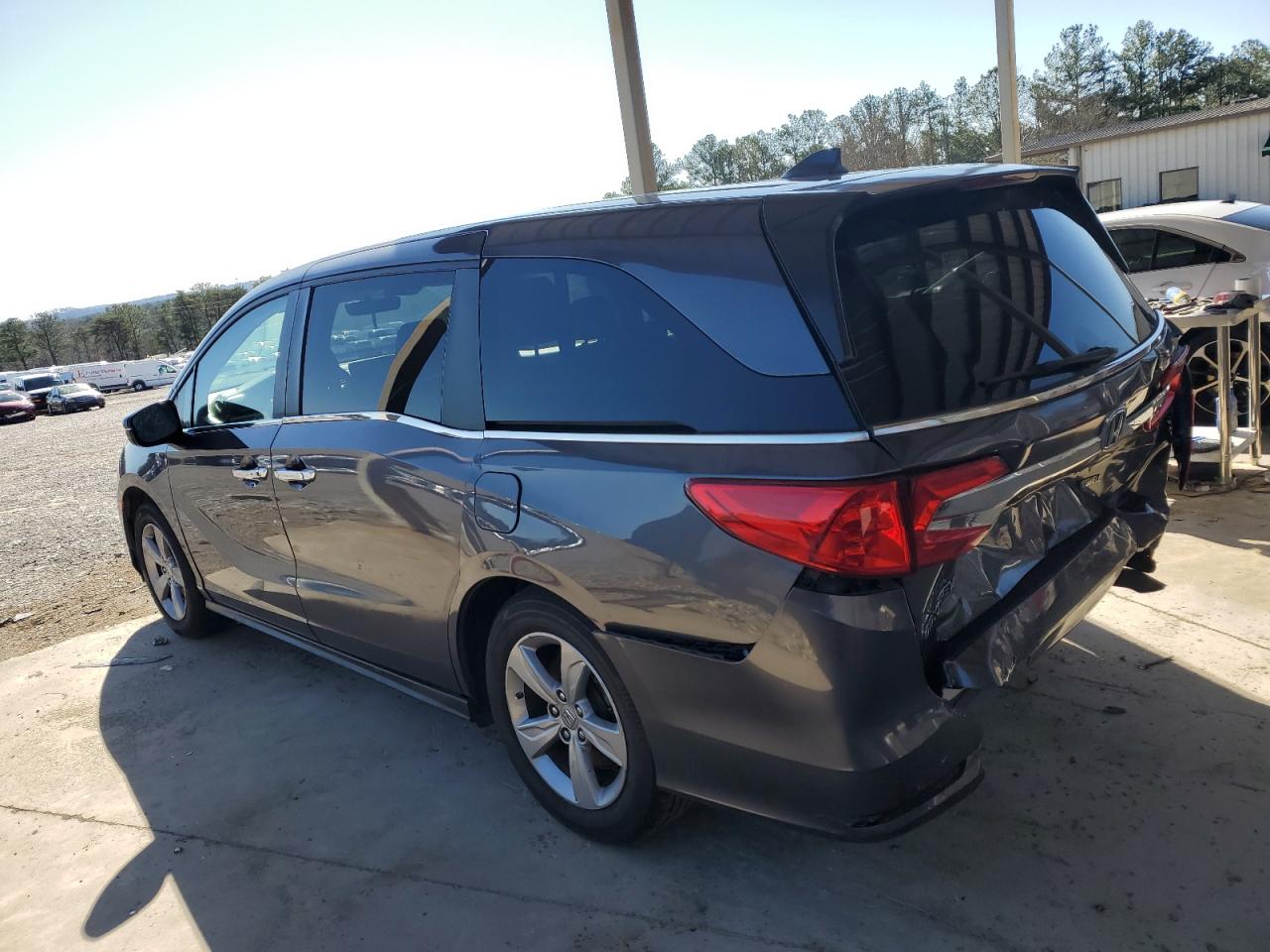2019 Honda Odyssey VIN 5FNRL6H76KB055642 Copart auction photo, rear end damage thumbnail 2