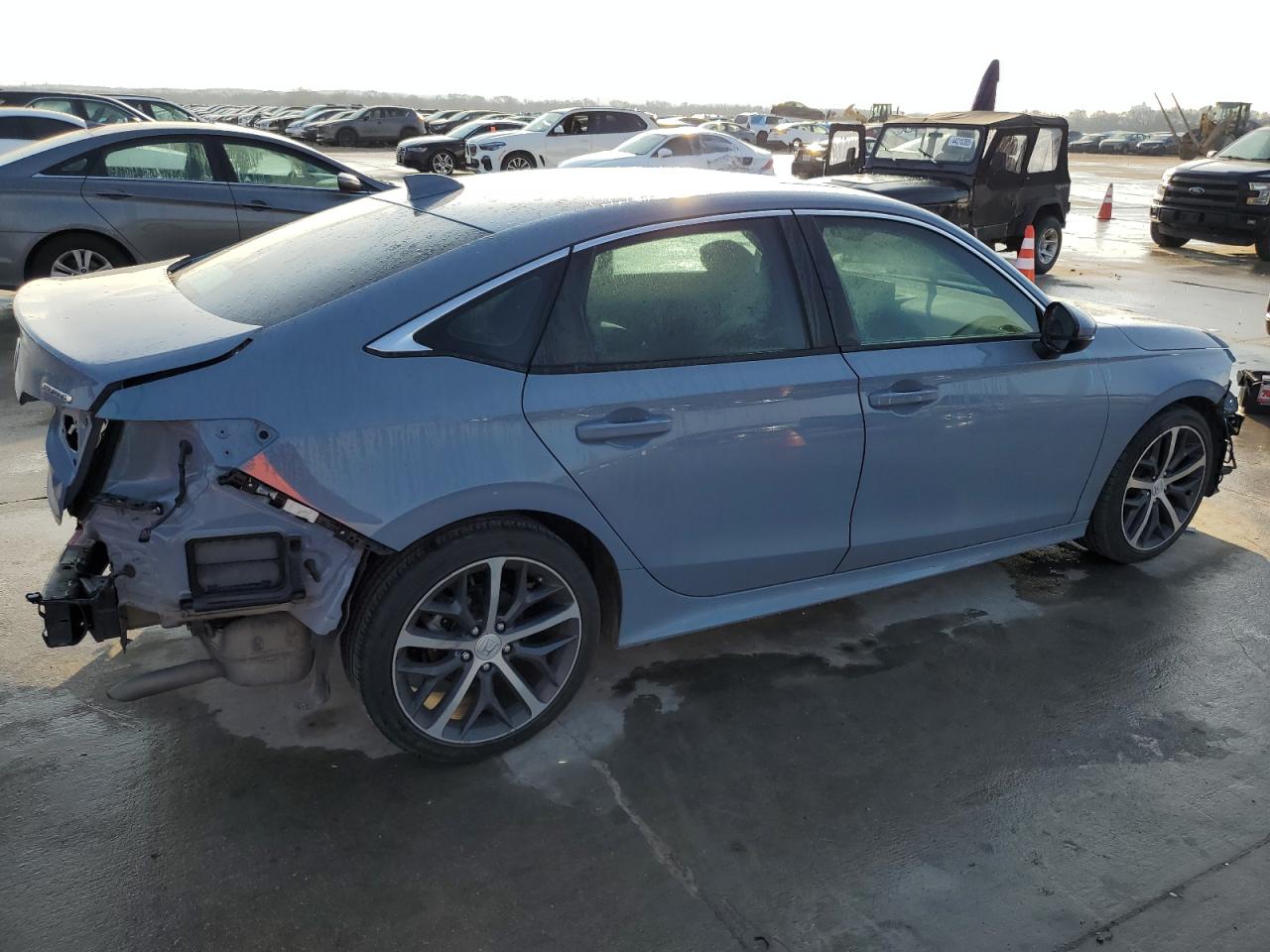2022 Honda Civic VIN 2HGFE1F91NH301999 Copart auction photo, front end / rear end damage thumbnail 3