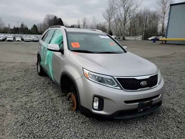 2015 KIA Sorento VIN 5XYKTCA60FG655475 Copart auction photo, vandalism / undercarriage damage thumbnail 12