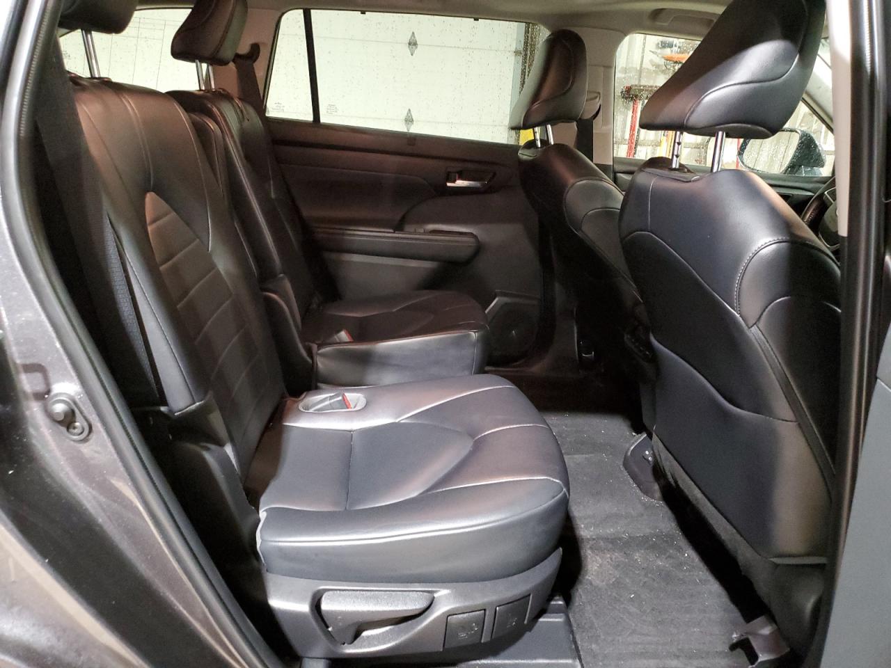 2022 Toyota Highlander VIN 5TDGZRBH0NS210288 Copart auction photo, front end damage thumbnail 12