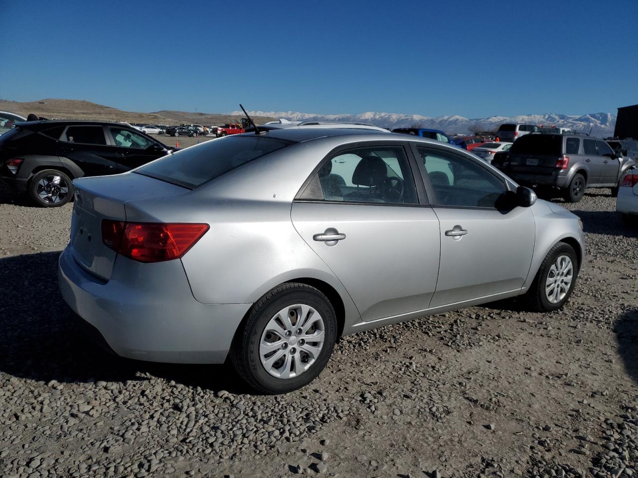2010 KIA Forte VIN KNAFU4A27A5242761 Copart auction photo, front end damage thumbnail 3