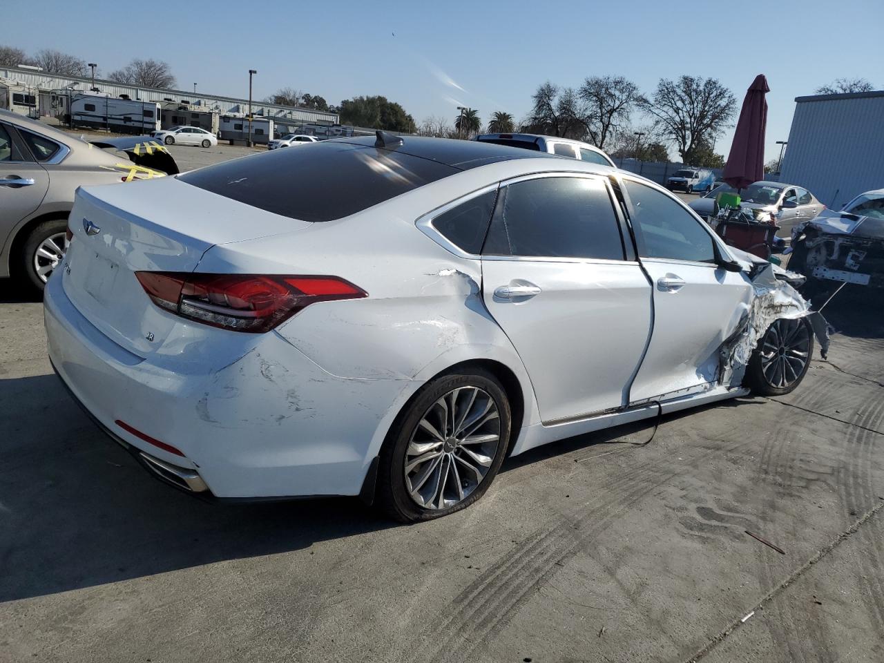 2015 Hyundai Genesis VIN KMHGN4JE6FU083979 Copart auction photo, front end / side damage thumbnail 3