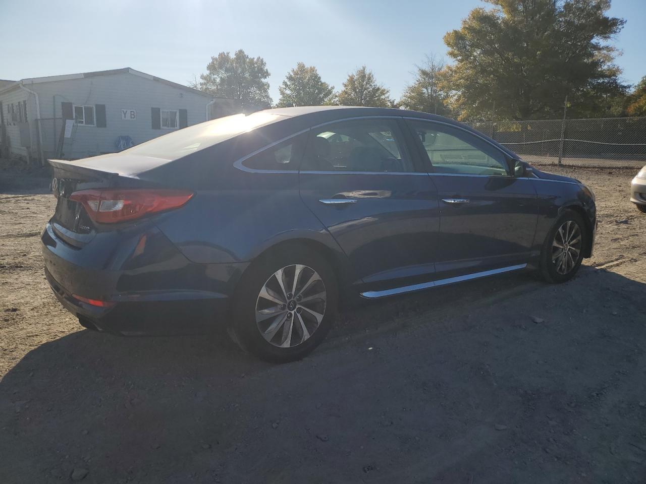 2015 Hyundai Sonata VIN 5NPE34AF9FH217615 Copart auction photo, mechanical / minor dent/scratches damage thumbnail 3