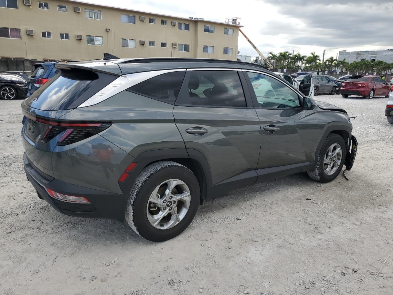 2023 Hyundai Tucson VIN 5NMJB3AE8PH181840 Copart auction photo, front end damage thumbnail 3