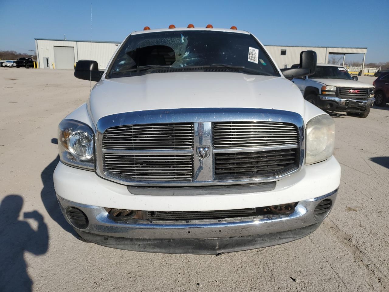 2009 Dodge RAM VIN 3D7MX49LX9G552962 Copart auction photo, burn - interior damage thumbnail 5