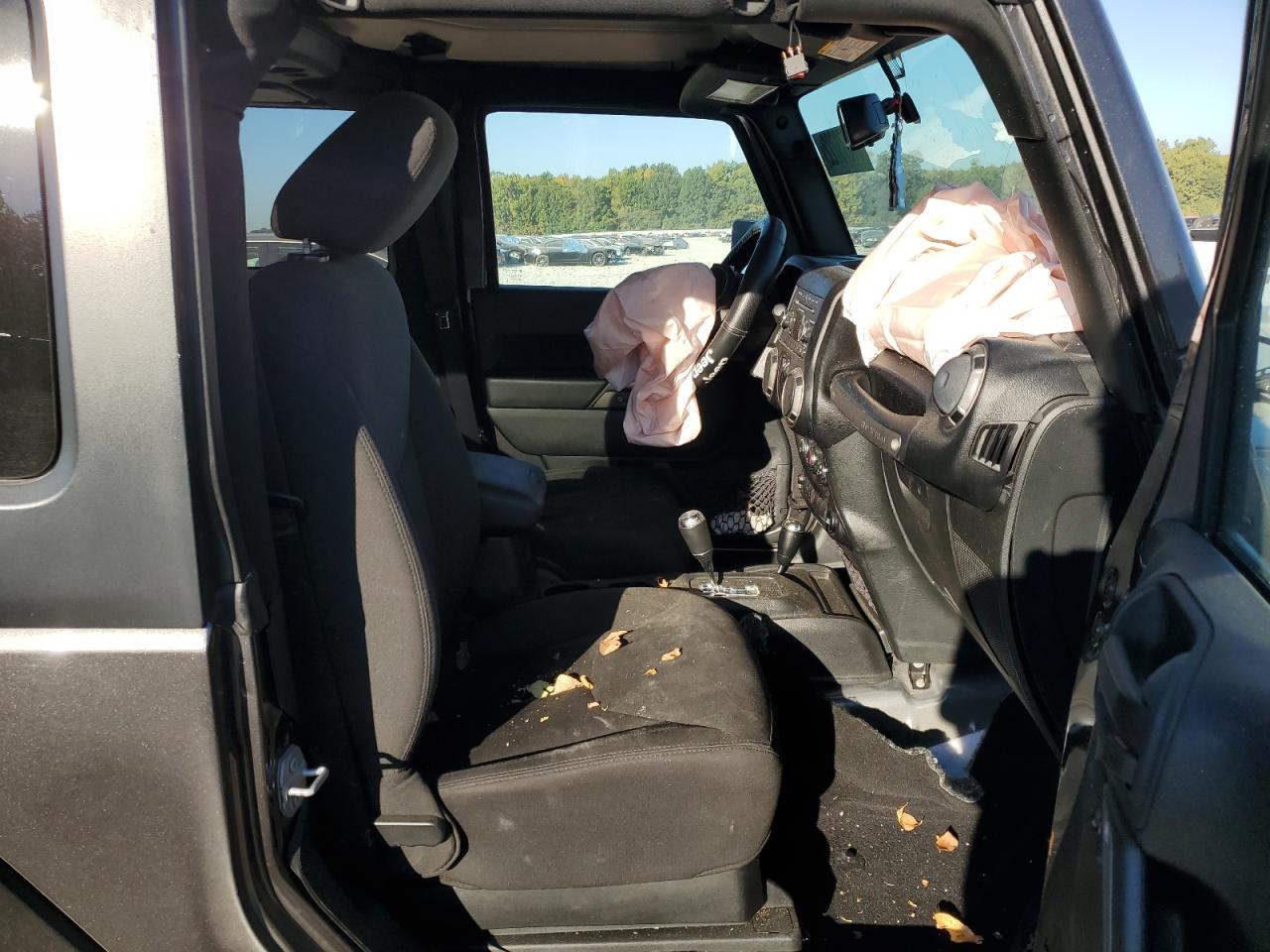 2017 Jeep Wrangler VIN 1C4AJWAG6HL521623 Copart auction photo, front end damage thumbnail 5