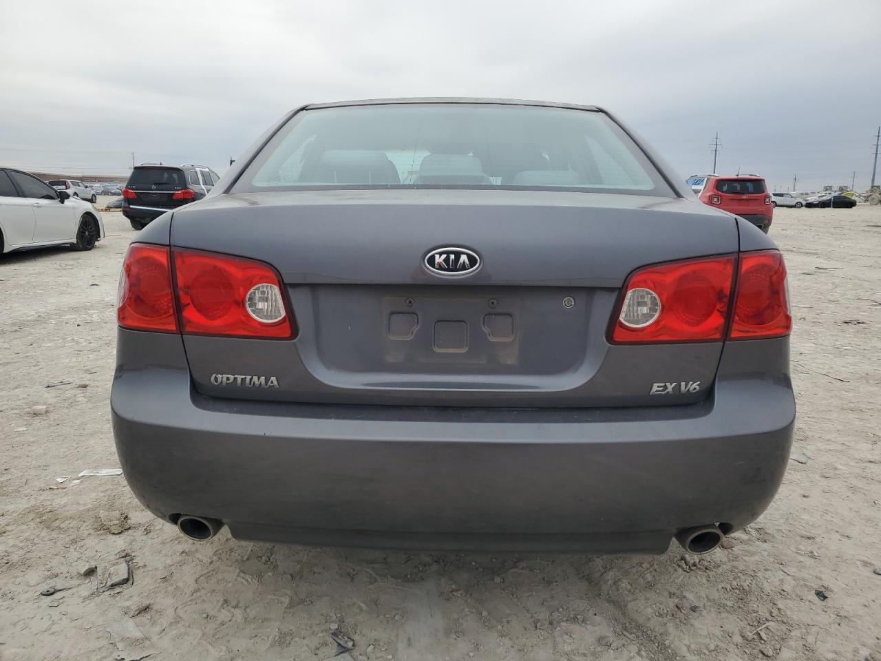 2008 KIA Optima VIN KNAGE124685222690 Copart auction photo, front end / minor dent/scratches damage thumbnail 6