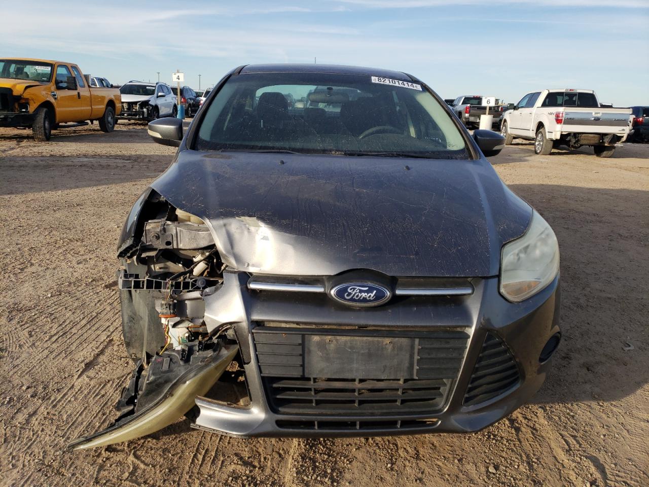 2014 Ford Focus VIN 1FADP3F21EL174923 Copart auction photo, front end / minor dent/scratches damage thumbnail 5