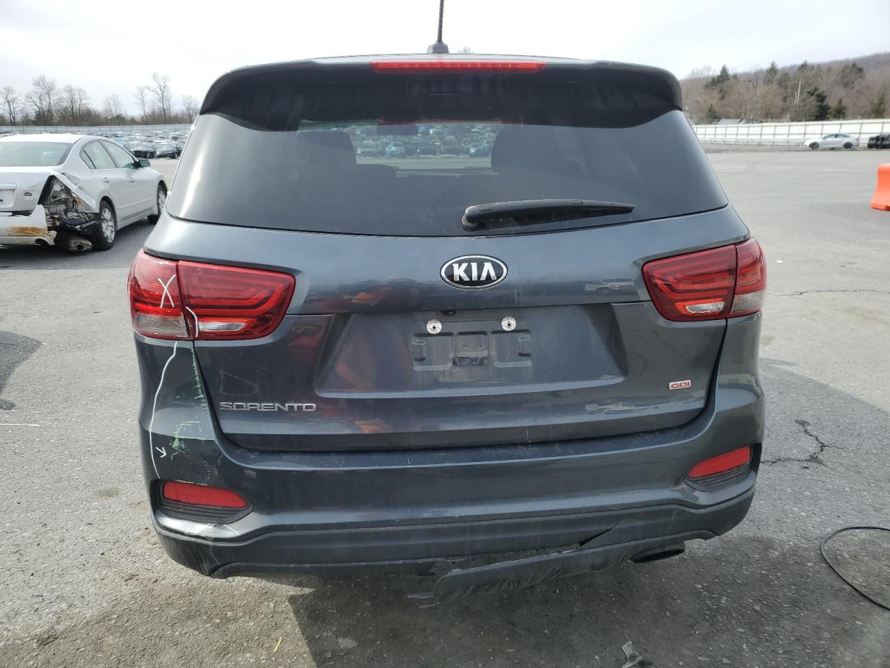 2020 KIA Sorento VIN 5XYPG4A35LG668594 Copart auction photo, front end damage thumbnail 6