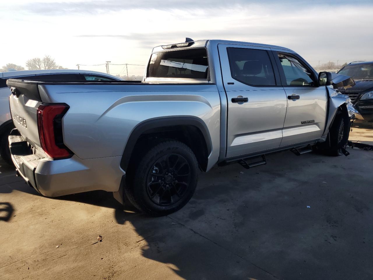 2025 Toyota Tundra VIN 5TFLA5AB0SX042380 Copart auction photo, front end / hail damage thumbnail 3