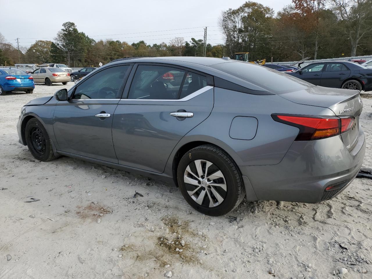 2020 Nissan Altima VIN 1N4BL4BVXLC201557 Copart auction photo, front end / side damage thumbnail 2
