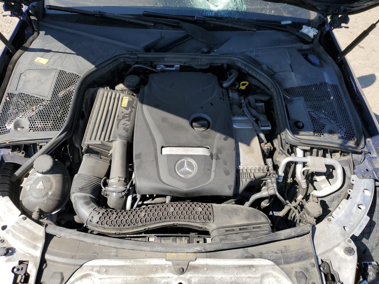 2017 Mercedes-Benz C-klasse VIN WDDWJ4JB2HF343213 Copart auction photo, front end damage thumbnail 11