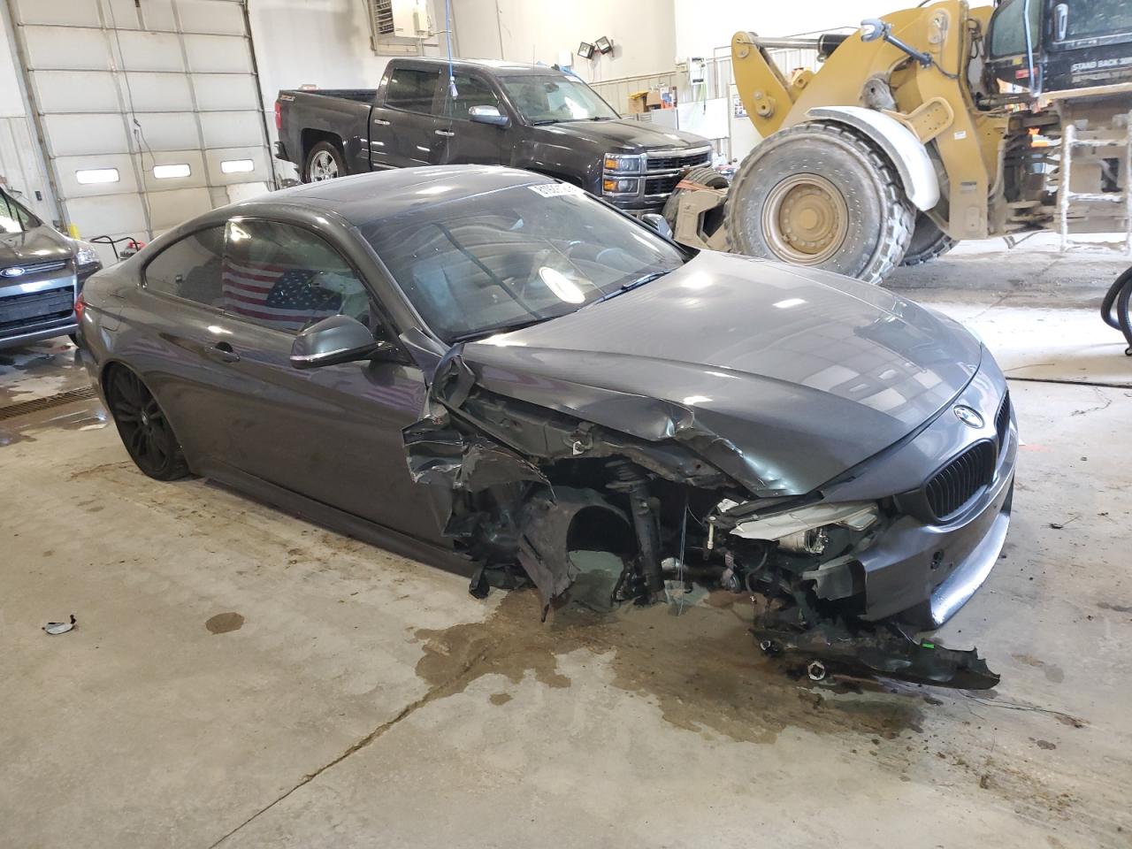 2015 BMW 4er VIN WBA3N3C51FK232219 Copart auction photo, side / front end damage thumbnail 4
