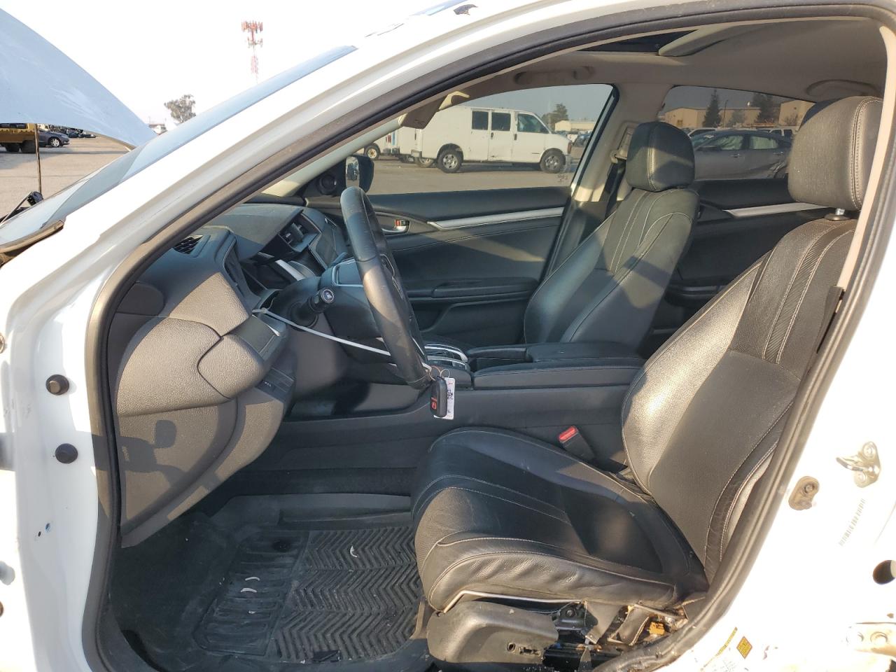 2017 Honda Civic VIN 19XFC1F70HE028797 Copart auction photo, side / front end damage thumbnail 7