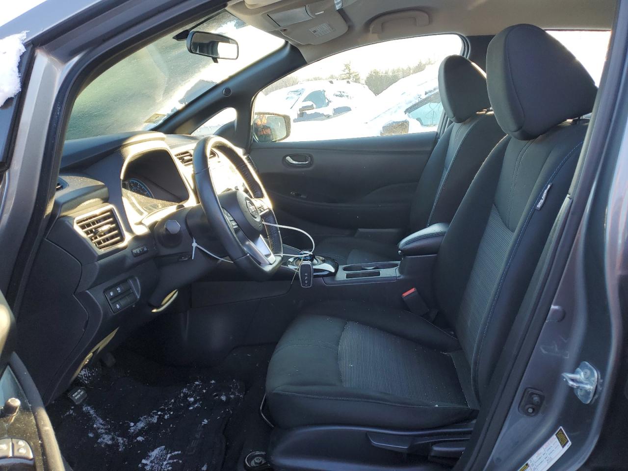 2018 Nissan Leaf VIN 1N4AZ1CP4JC308352 Copart auction photo, minor dent/scratches damage thumbnail 7