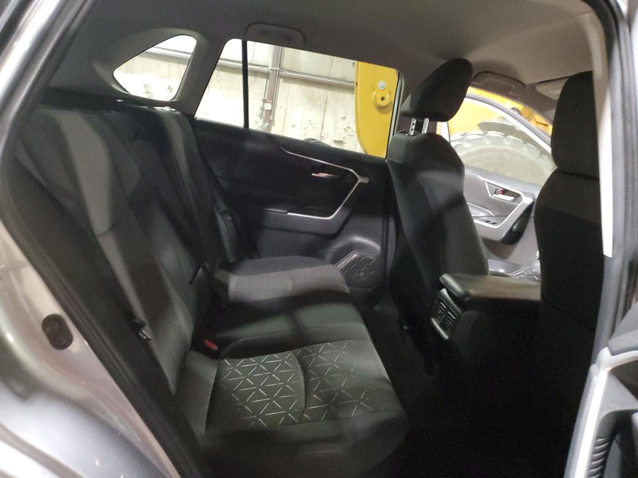2020 Toyota RAV 4 VIN 4T3R6RFV0LU005888 Copart auction photo, front end / minor dent/scratches damage thumbnail 11