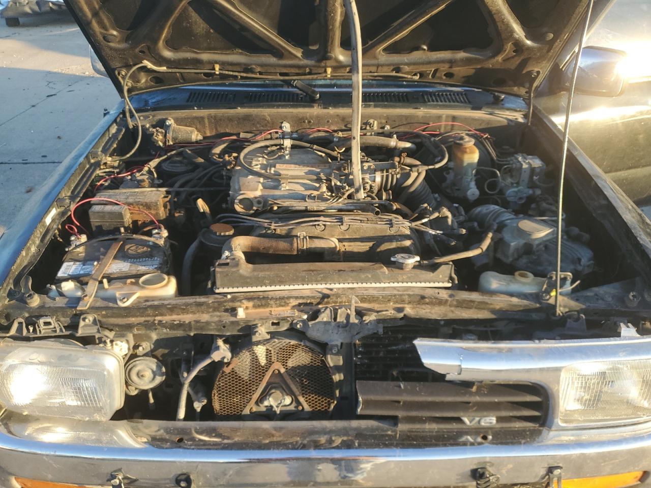 1995 Toyota 4Runner VIN JT3VN39W8S0197572 Copart auction photo, front end damage thumbnail 12