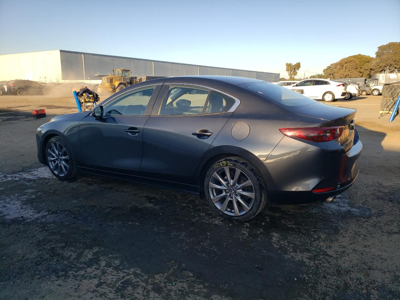 2021 Mazda 3 VIN JM1BPABL3M1331138 Copart auction photo, normal wear damage thumbnail 2