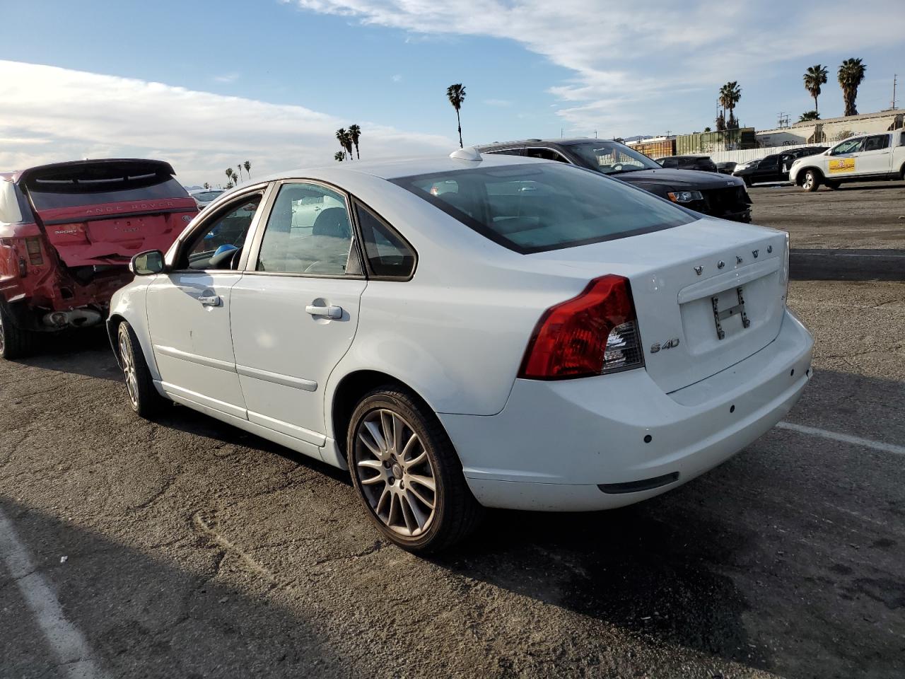 2009 Volvo S40 VIN YV1MS390692447380 Copart auction photo, front end / minor dent/scratches damage thumbnail 2
