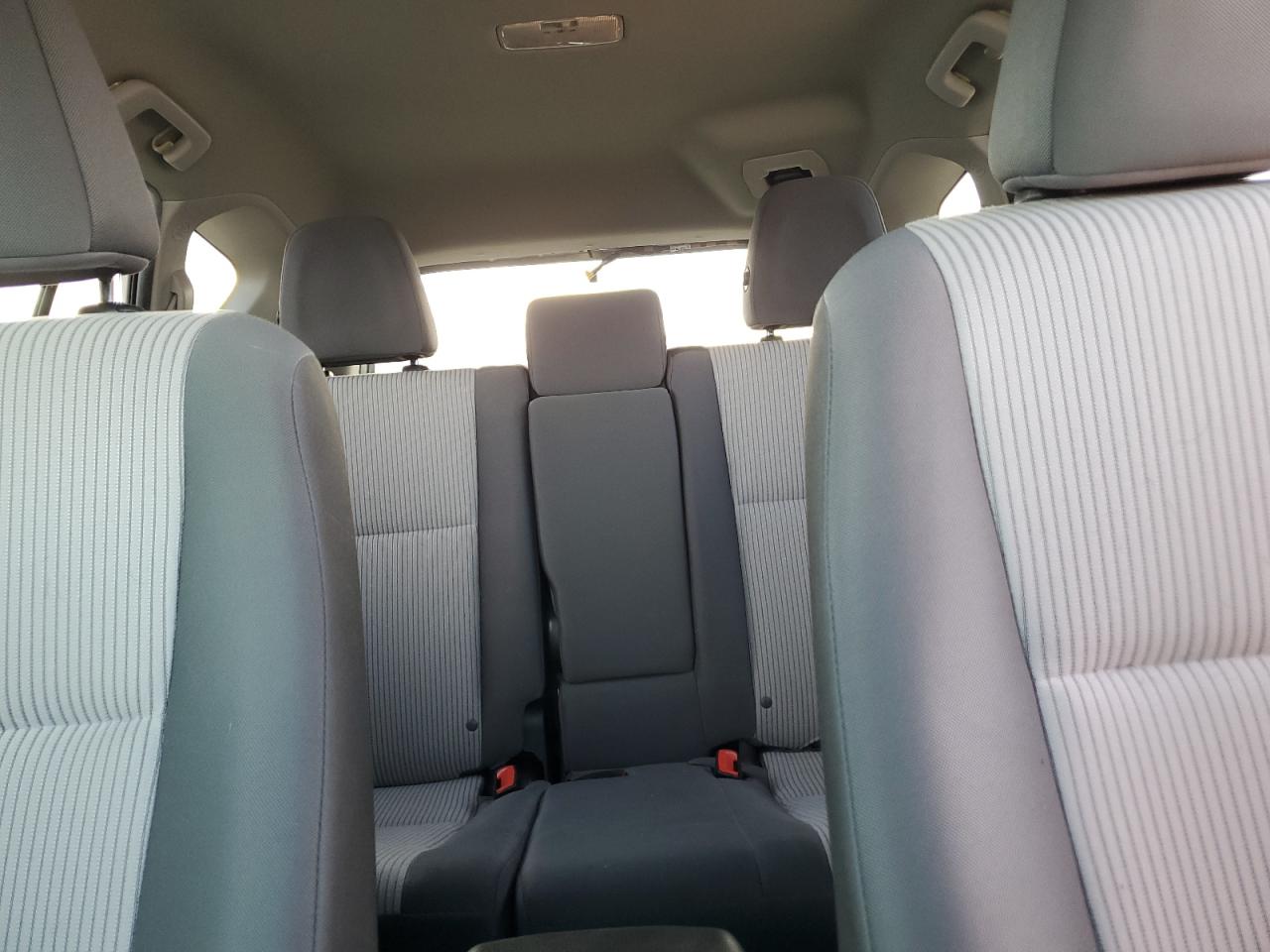 2015 Toyota RAV 4 VIN 2T3BFREV6FW307368 Copart auction photo, rear end damage thumbnail 10