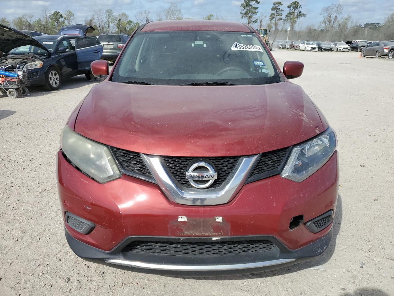 2016 Nissan Rogue VIN 5N1AT2MT0GC760932 Copart auction photo, front end / minor dent/scratches damage thumbnail 5