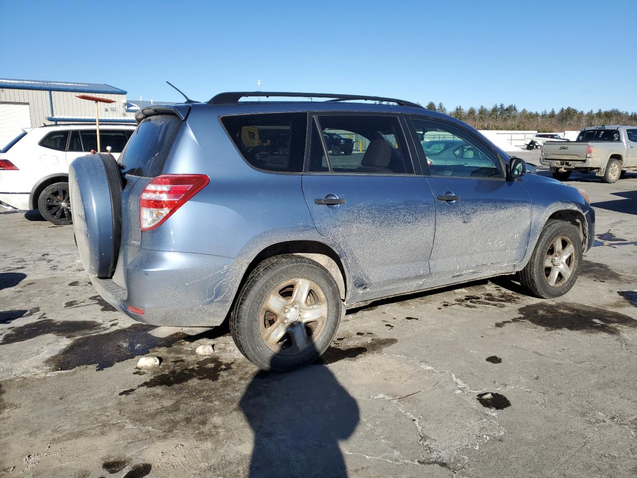 2009 Toyota RAV 4 VIN JTMBF33V19D016486 Copart auction photo, mechanical / normal wear damage thumbnail 3