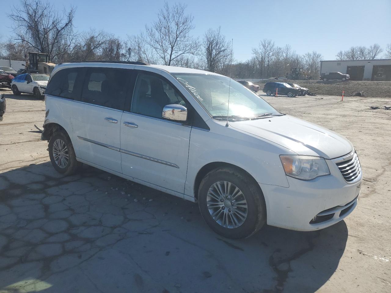 2015 Chrysler Town & Country VIN 2C4RC1CG3FR525744 Copart auction photo, rear end damage thumbnail 4