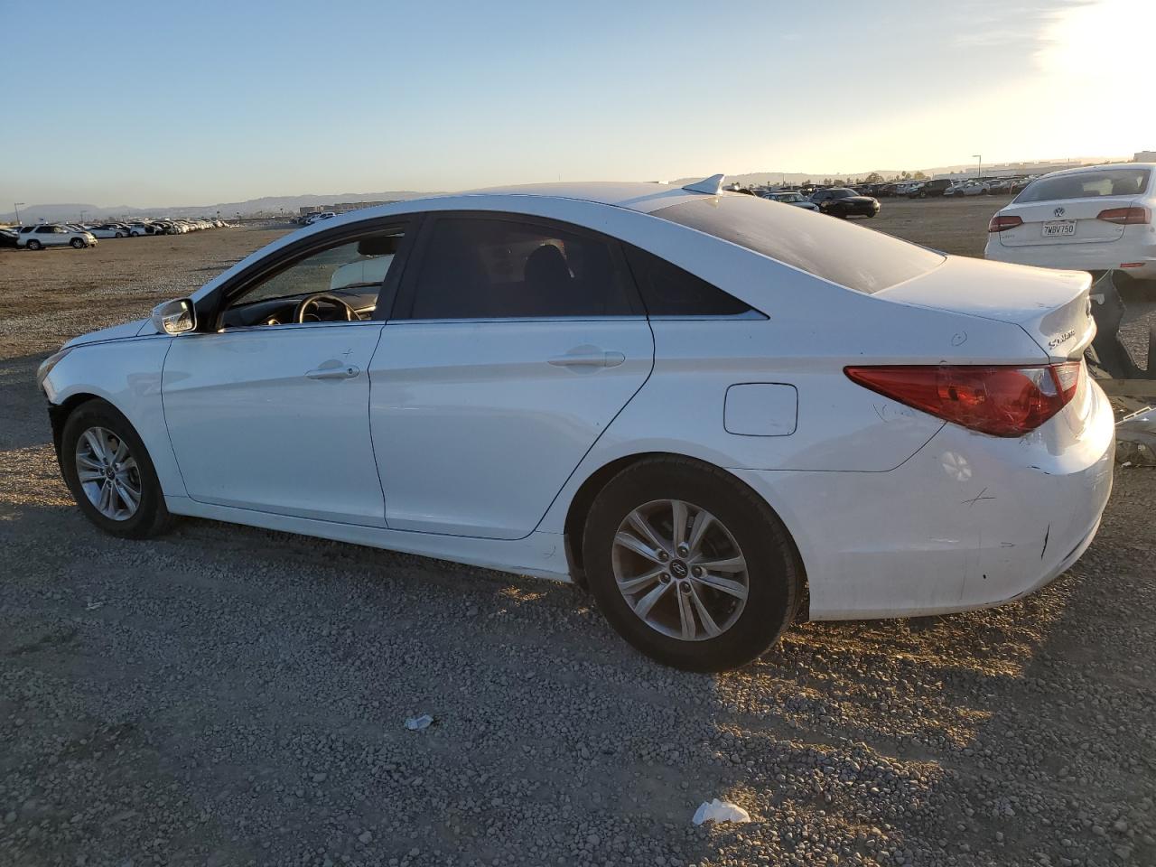 2011 Hyundai Sonata VIN 5NPEB4ACXBH262047 Copart auction photo, front end / minor dent/scratches damage thumbnail 2
