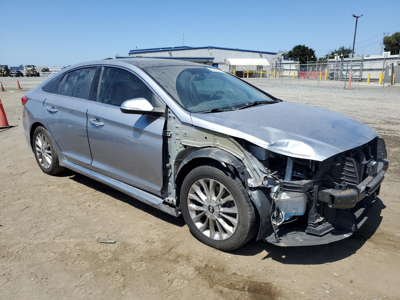 2015 Hyundai Sonata VIN 5NPE34AF8FH212504 Copart auction photo, front end damage thumbnail 4