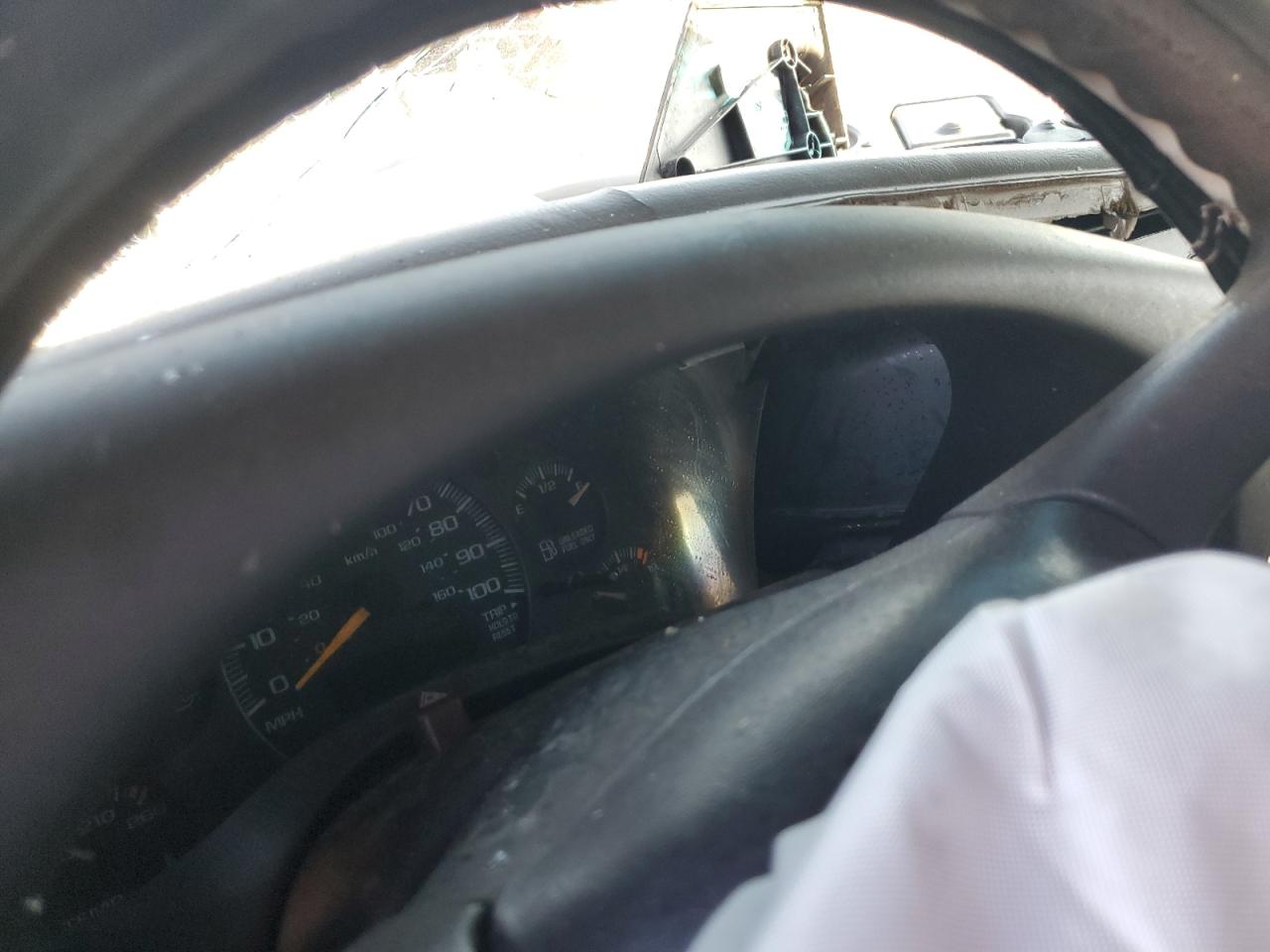 2001 Chevrolet Express VIN 1GCFG15W611109440 Copart auction photo, all over damage thumbnail 9