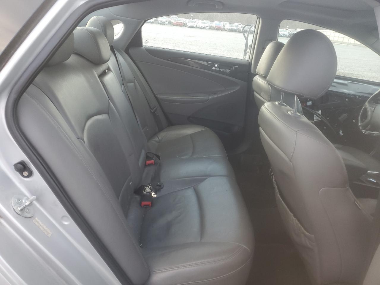 2011 Hyundai Sonata VIN 5NPEC4AC1BH076622 Copart auction photo, front end / minor dent/scratches damage thumbnail 10