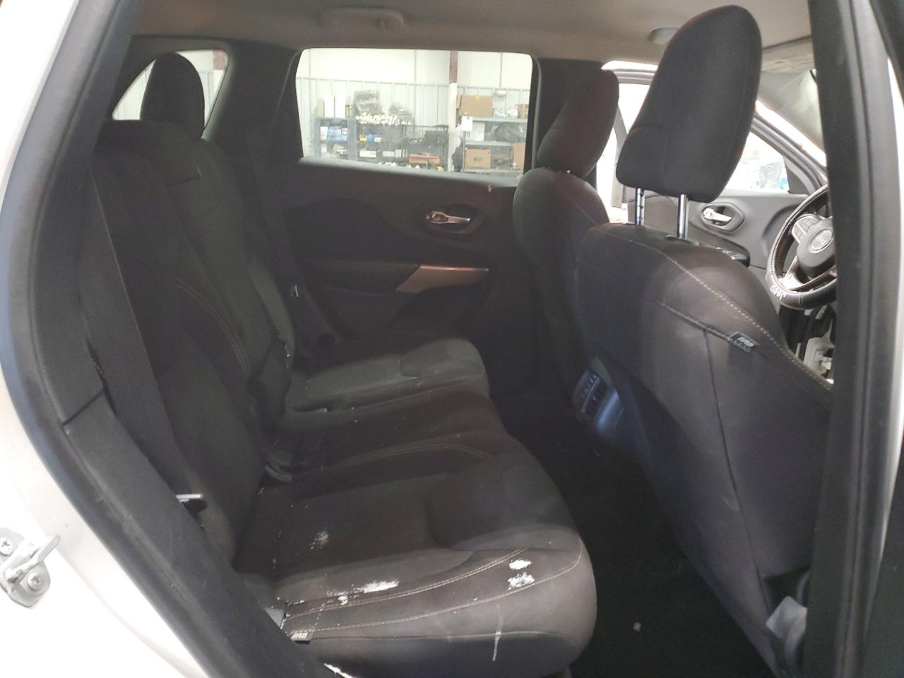 2017 Jeep Grand Cherokee VIN 1C4PJMCB5HW611327 Copart auction photo, minor dent/scratches damage thumbnail 10