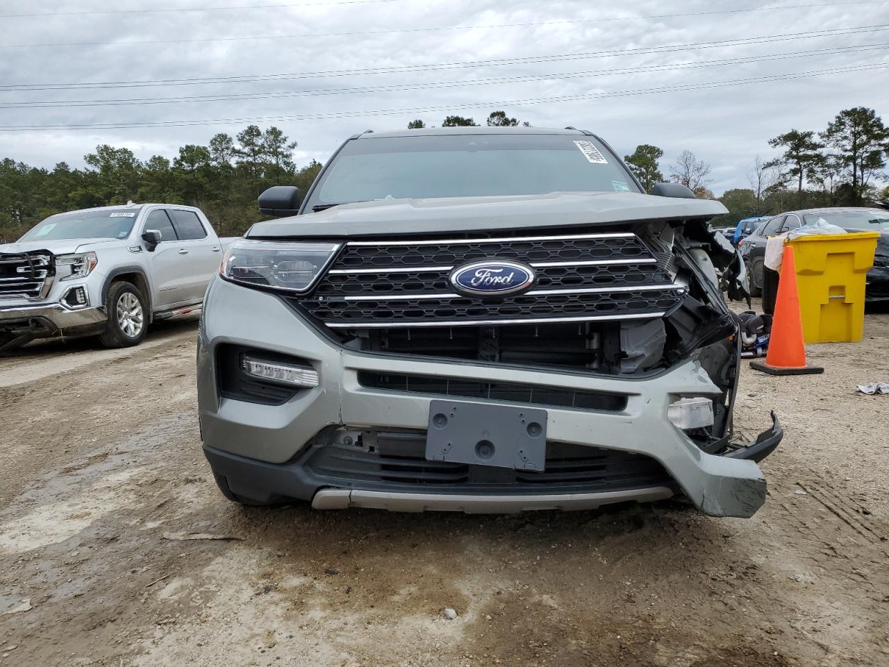 2020 Ford Explorer VIN 1FMSK7DH2LGB89690 Copart auction photo, front end / side damage thumbnail 5