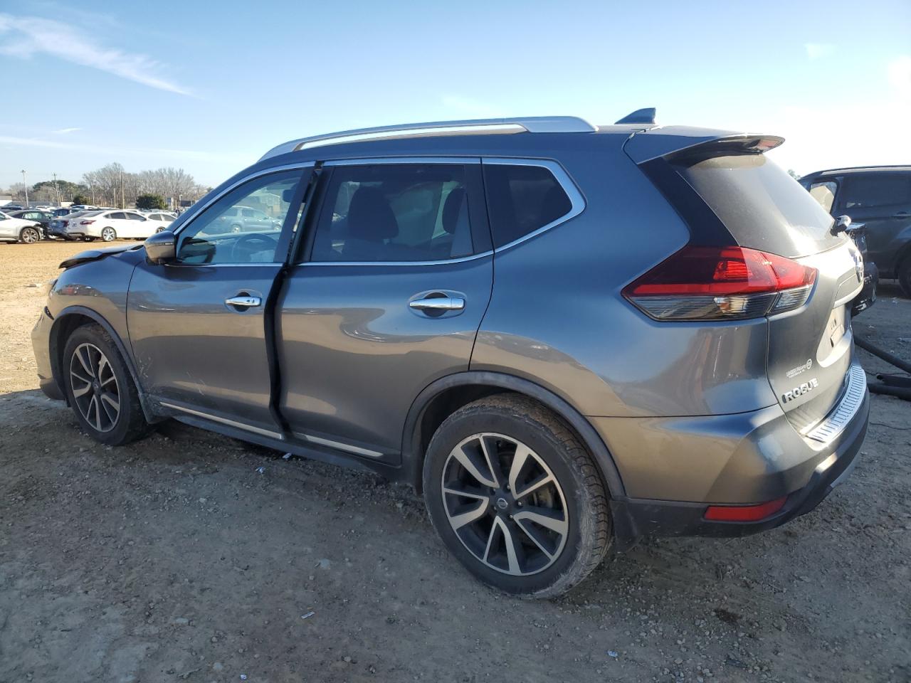 2018 Nissan Rogue VIN JN8AT2MT2JW468360 Copart auction photo, front end damage thumbnail 2