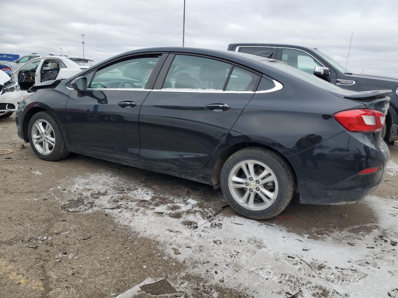 2018 Chevrolet Cruze VIN 1G1BE5SM8J7195886 Copart auction photo, front end damage thumbnail 2
