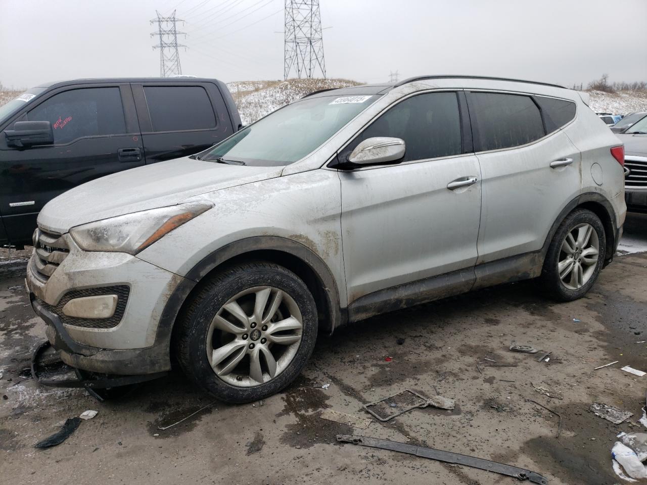 2016 Hyundai Santa Fe VIN 5XYZWDLA8GG310452