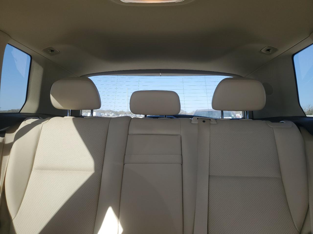 2015 Mercedes-Benz GLK-klasse VIN WDCGG5HB7FG350457 Copart auction photo, front end / minor dent/scratches damage thumbnail 10