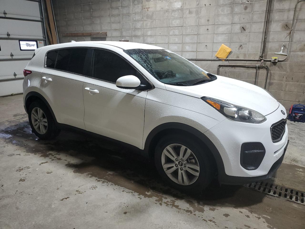 2019 KIA Sportage VIN KNDPM3AC8K7530854 Copart auction photo, vandalism / front end damage thumbnail 4