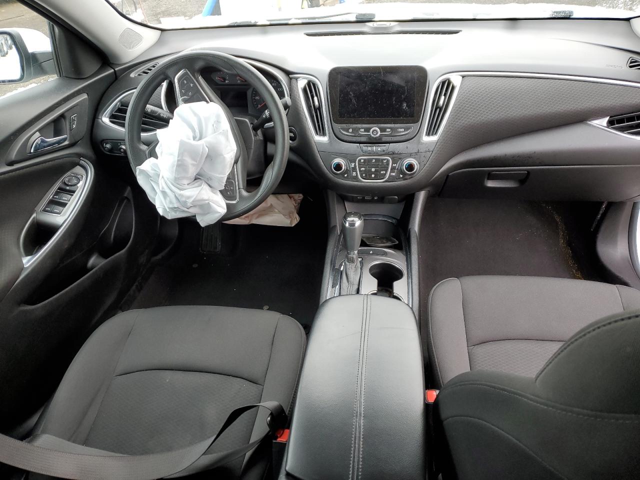 2020 Chevrolet Malibu VIN 1G1ZD5ST2LF094862 Copart auction photo, front end damage thumbnail 8