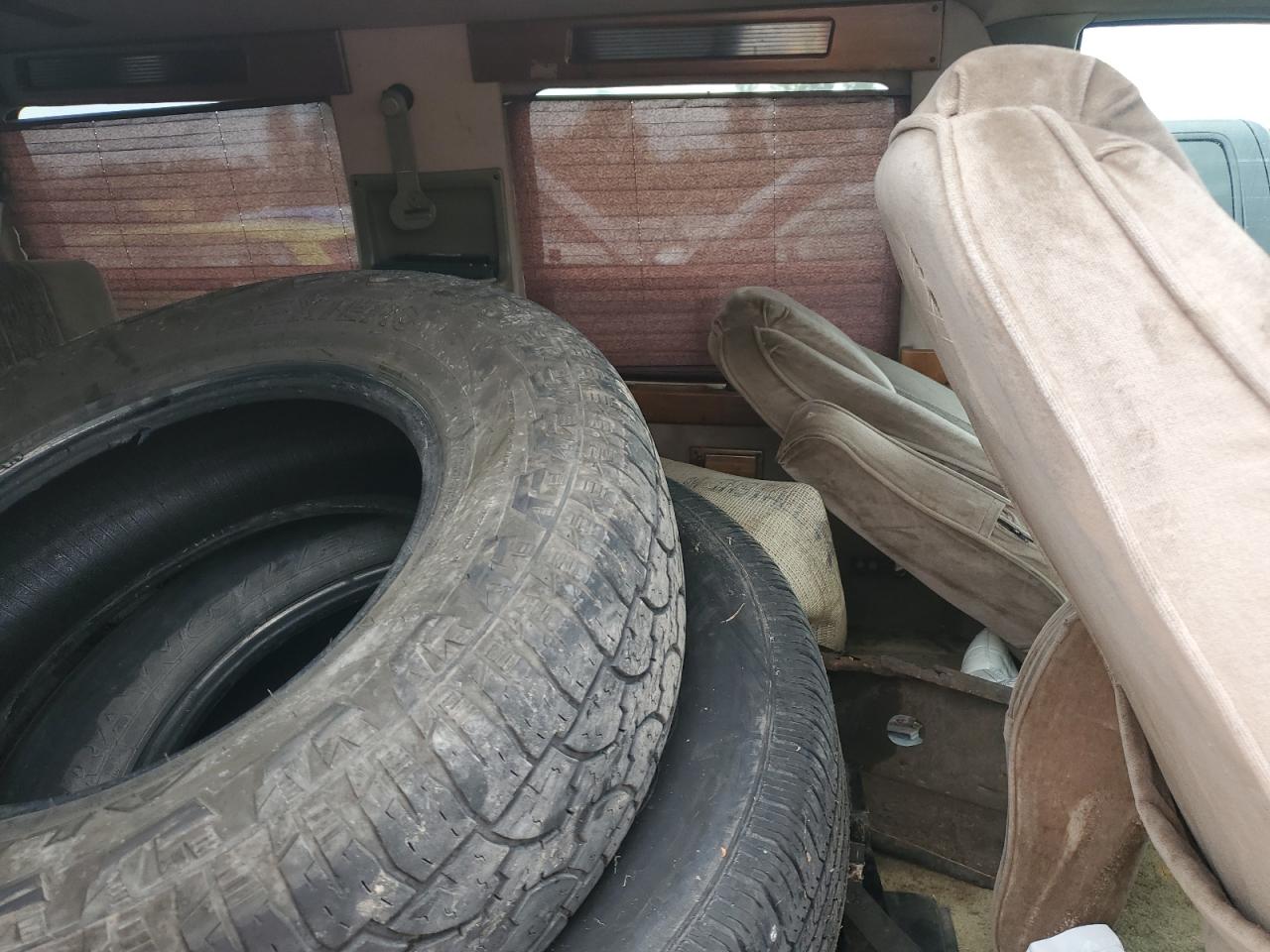 2003 GMC Safari VIN 1GDEL19XX3B510573 Copart auction photo, rear end damage thumbnail 11